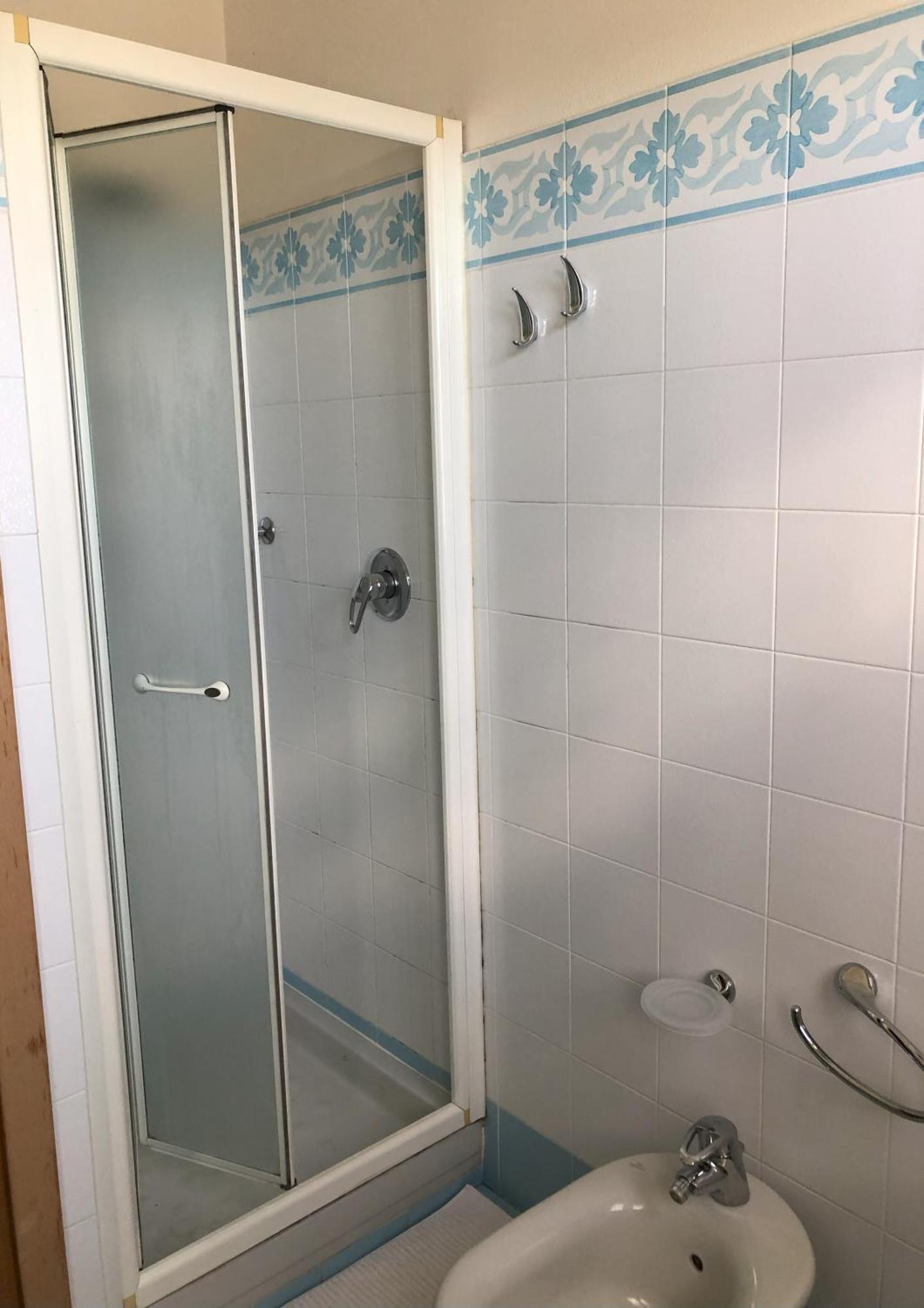 Bright Penthouse Close To Center With Terrace And Lake View Лекко Экстерьер фото
